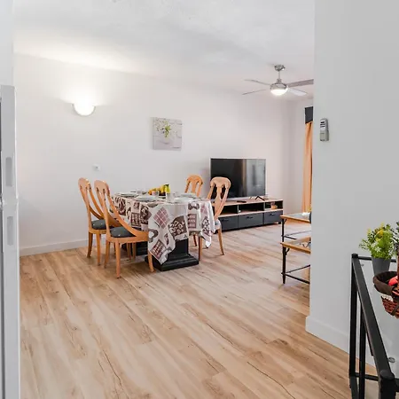 Apartment Oceanfront 2 Bedrooms In Tenerife South San Miguel de Abona