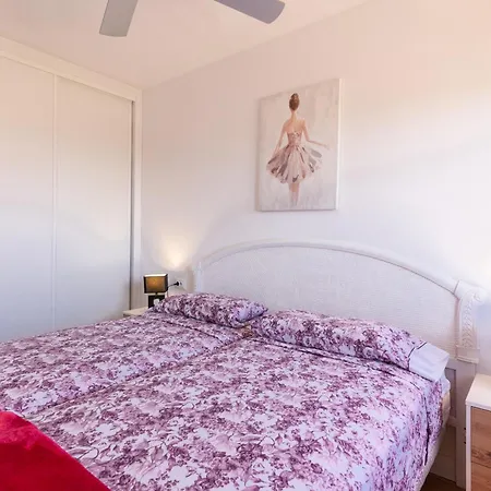 Oceanfront 2 Bedrooms In Tenerife South Апартаменты Сан Мигель